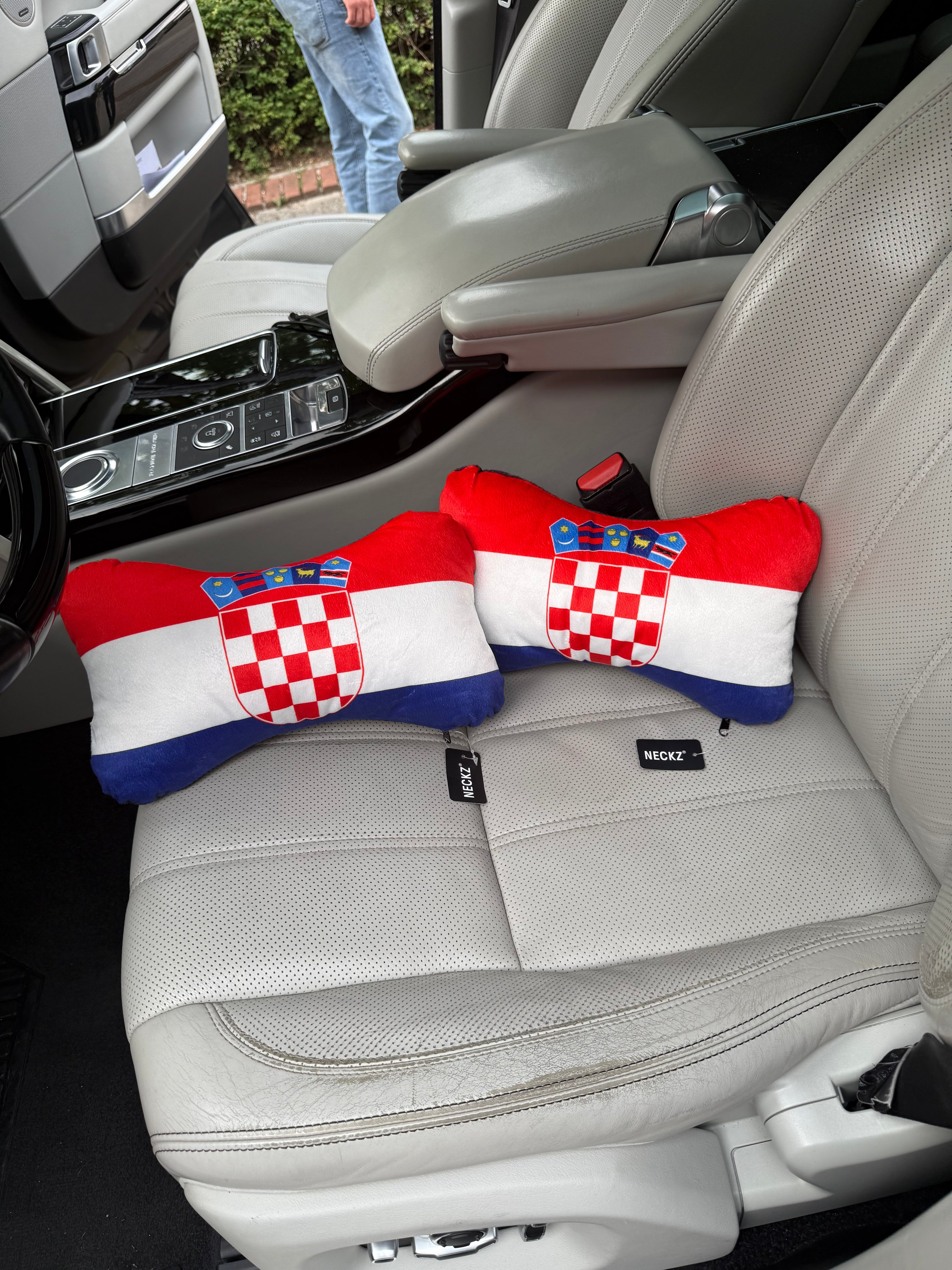 NECKZ Kroatien Autokissen