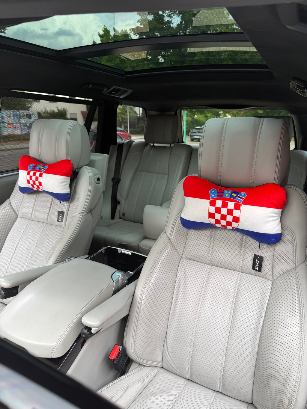 NECKZ Kroatien Autokissen