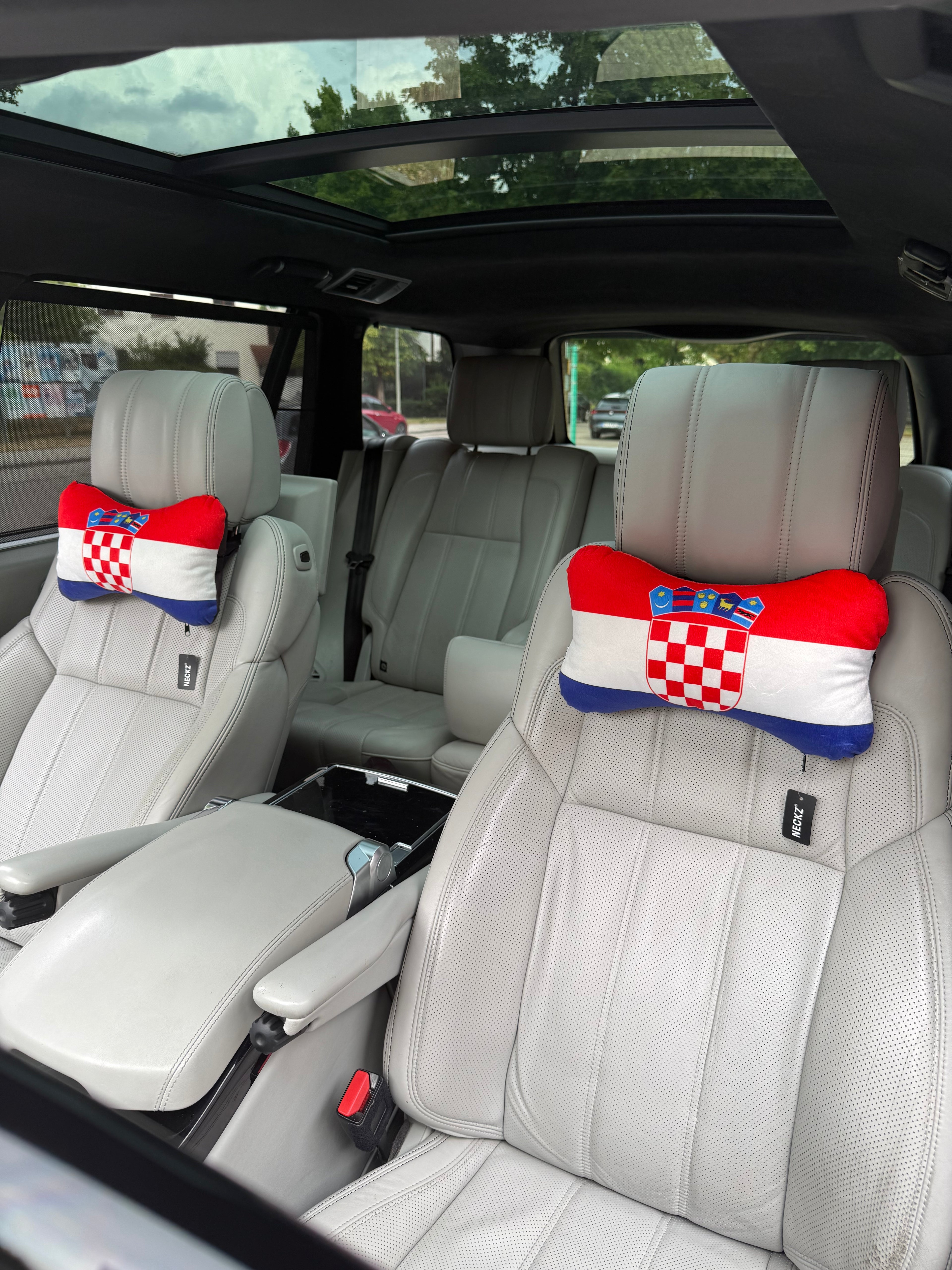 NECKZ Kroatien Autokissen