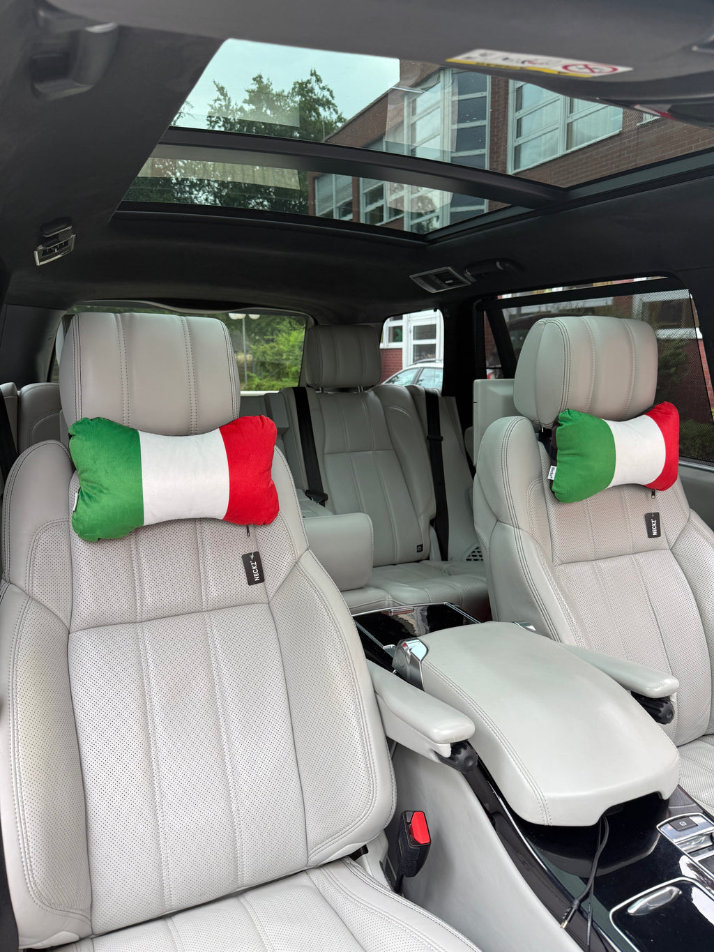 NECKZ Italien Autokissen