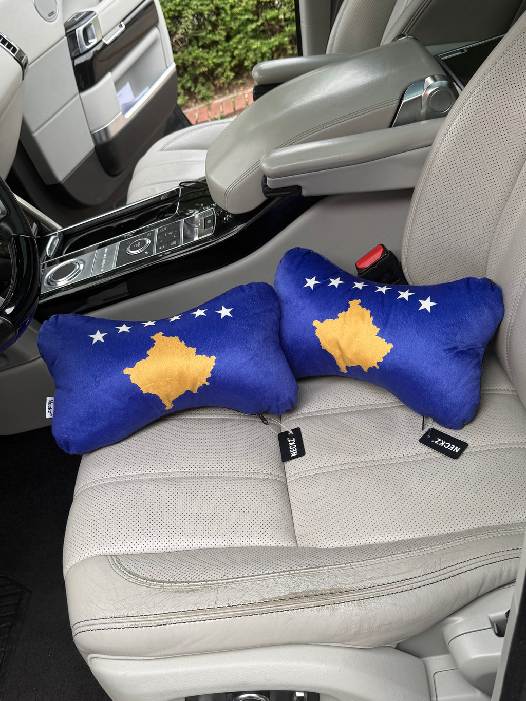 NECKZ Kosovo Autokissen